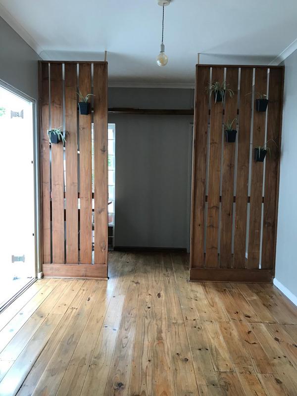 To Let 2 Bedroom Property for Rent in Woodstock Western Cape